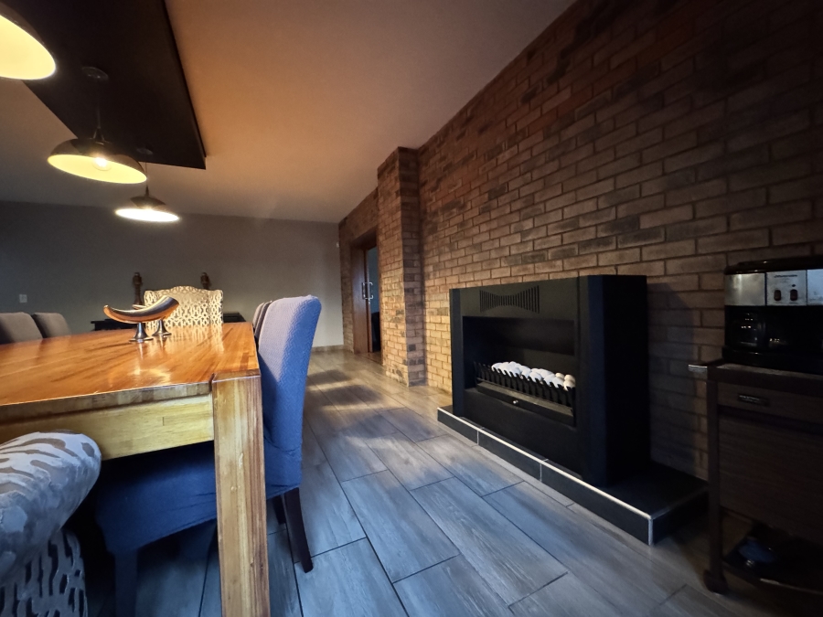 4 Bedroom Property for Sale in Wilkoppies North West